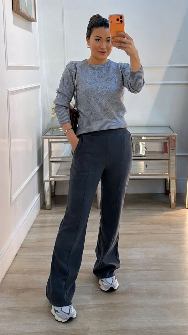 Calça Pantalona Texturizada Amanda Com Bolsos Faca