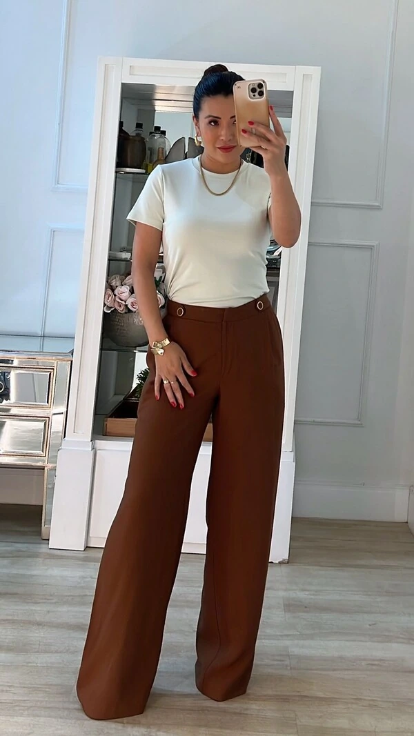 Calça Pantalona Pregas Frontais Cintia Martingalê Na Pala