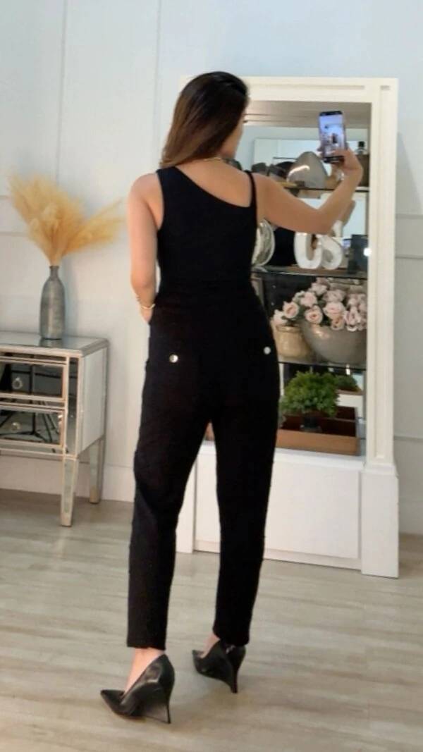 Calça Skinny Texturizada Belinda Amarração Com Detalhes Prata