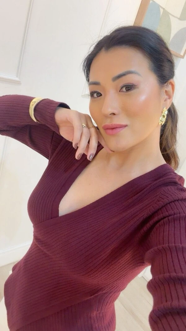 Brinco Grande Assimétrico Detalhe Amassado