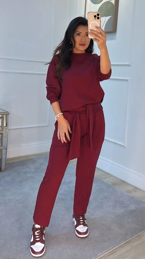 Blusa De Moletom Isadora Bordado Posterior + Calça Moletom Isadora Maxi Bolsos Quadrados Cherry
