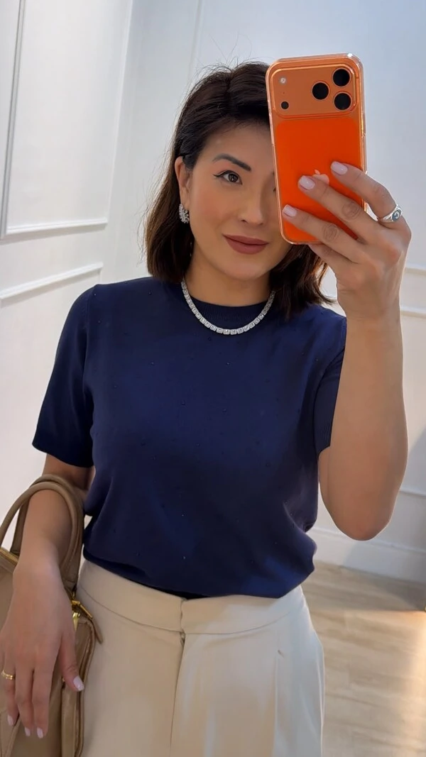Blusa Tricot Mangas Curtas Raissa Detalhe Frontal Em Strass