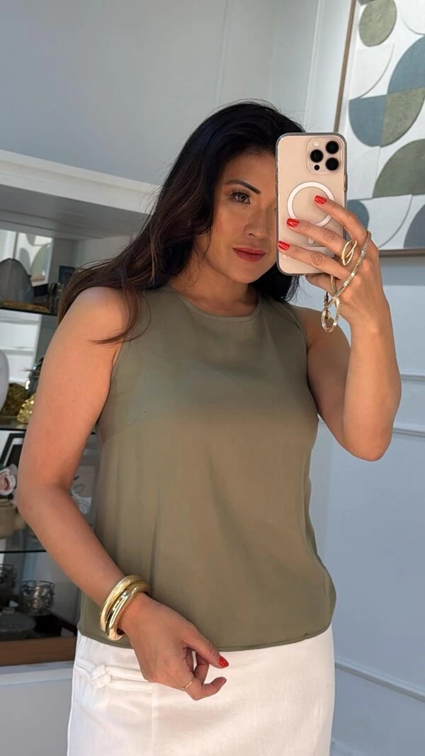 Blusa Regata Viscose Posterior Com Recorte Em Gota
