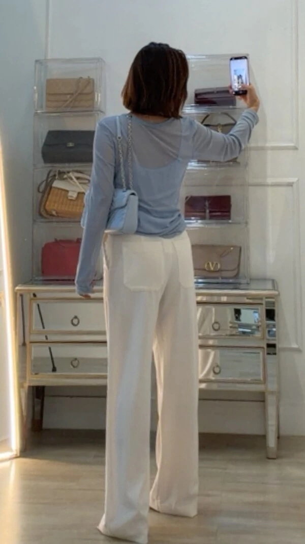 Calça Pantalona Alfaiataria Daisy Botão Forrado