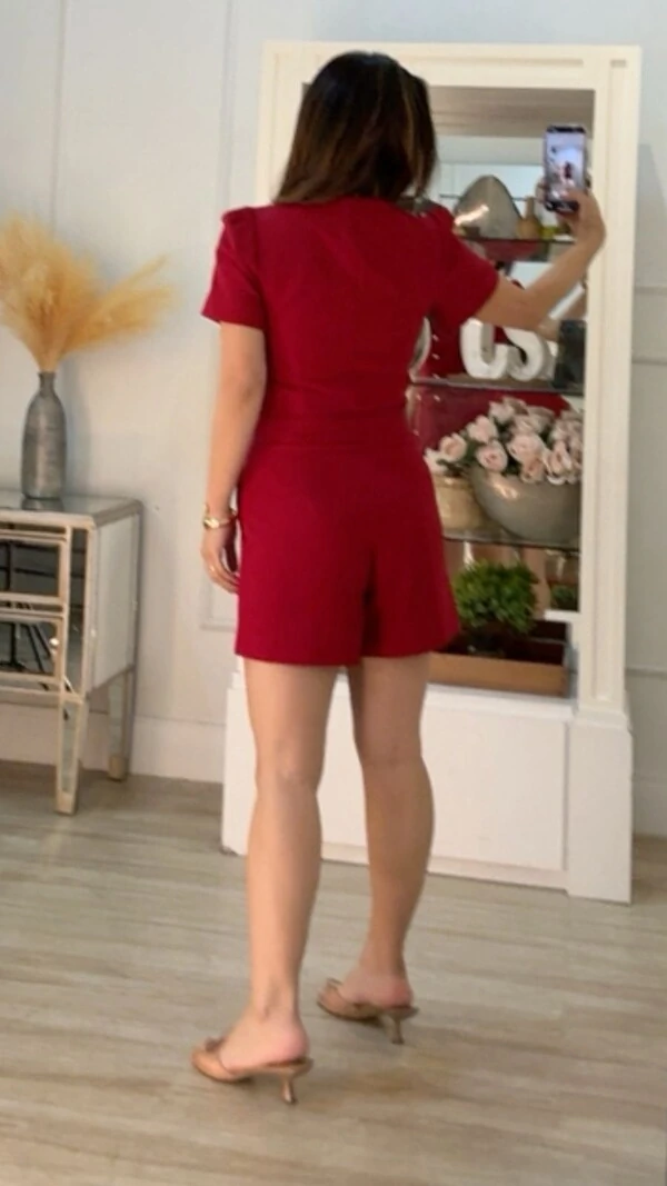 Blusa Cropped Alfaiataria Decote Coração Erika Barrado Assimétrico