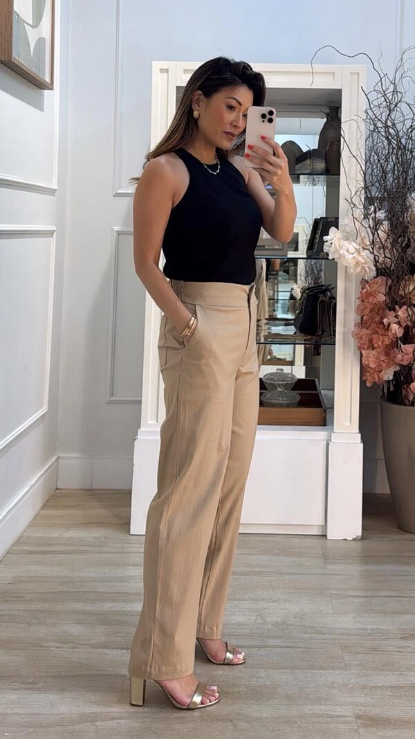 Calça Reta Viscose Com Linho Pala Larga Natasha Botão Resinado