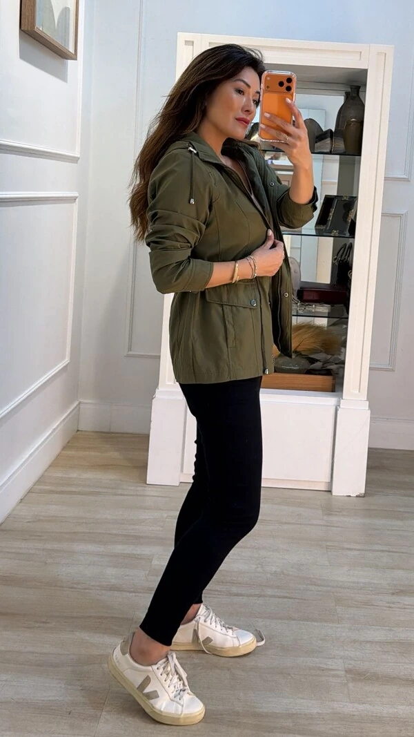 Parka Star Capuz Removível Com Puxadores Reguláveis E Botões Ônix