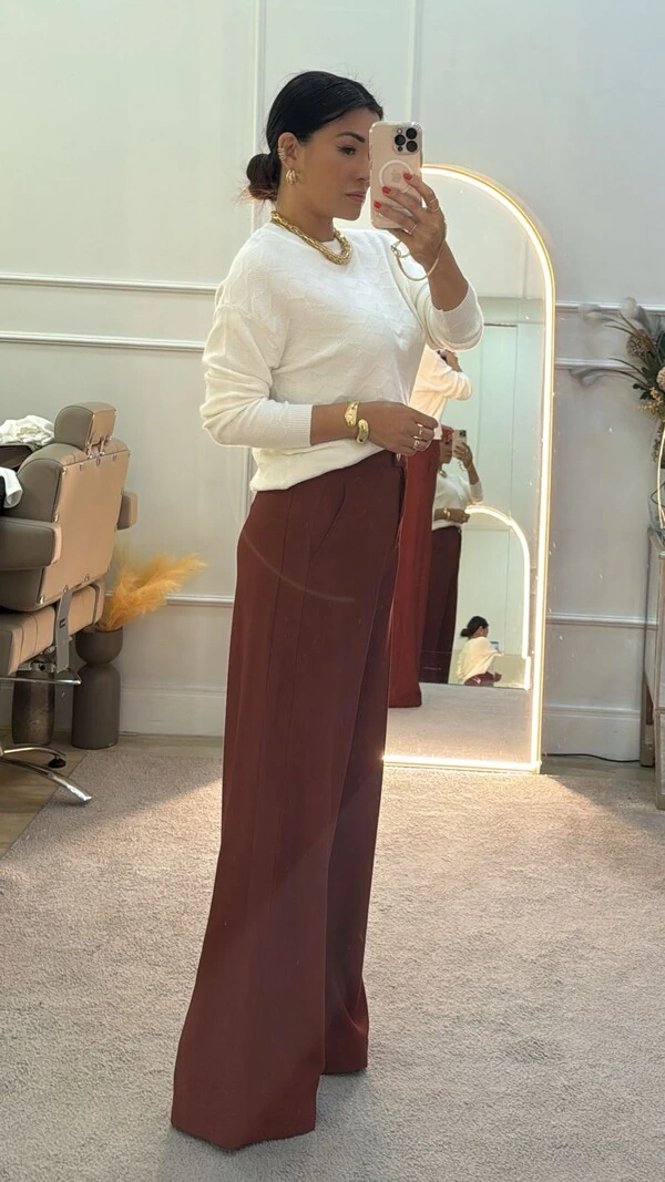 Calça Pantalona Carmen Com Botão Prata Texturizado