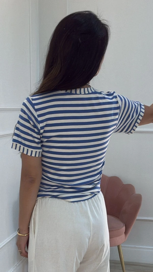 Blusa Malha Listrada Bianca Decote V