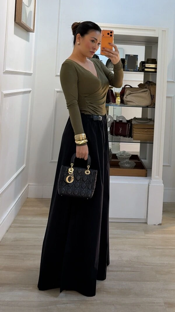 Blusa De Malha Decote V Transpassado Lina Mangas Longas