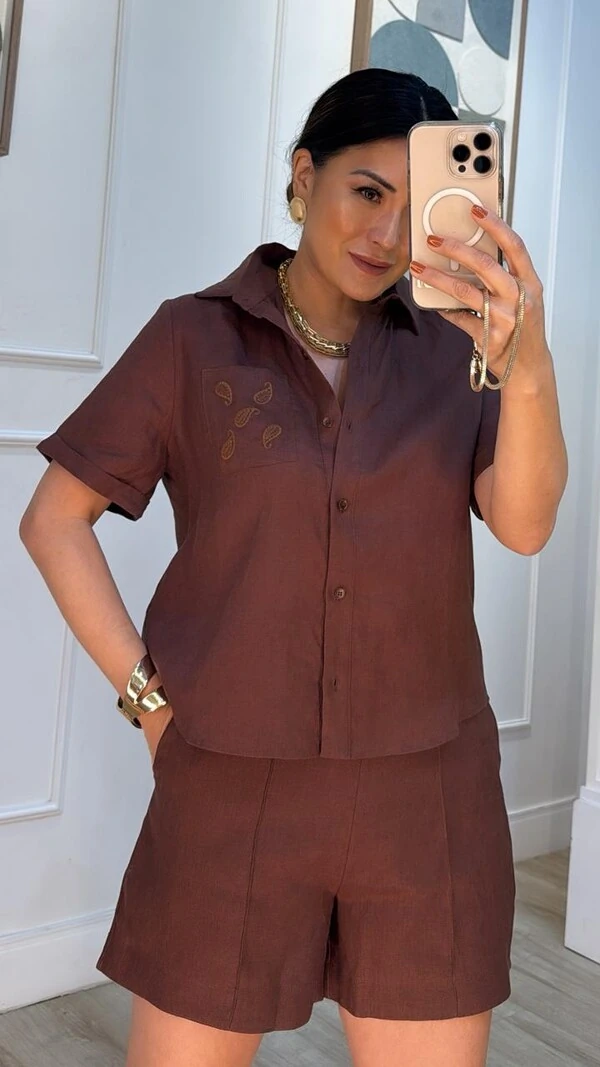 Camisa Linho Amora Com Bolso Único Bordado