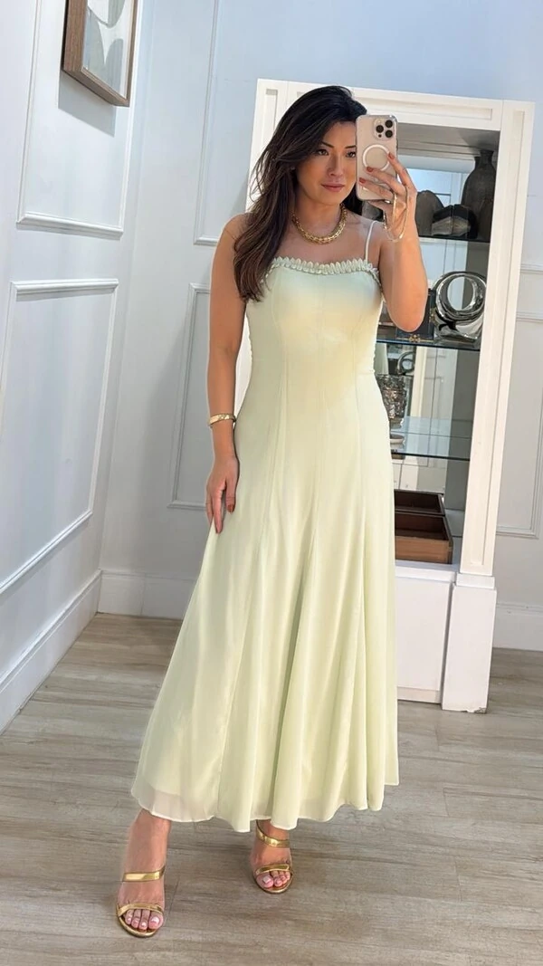 Vestido Chiffon Alças Finas Júlia Decote Coração Com Detalhe