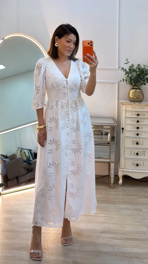 Vestido Midi Laise Bordado Cecilia Mangas 3/4
