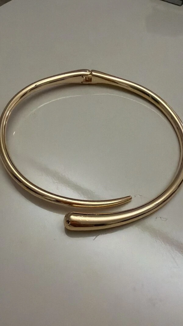 Colar Choker Transpassado Gota