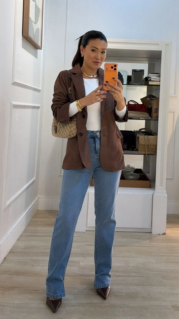 Casaco Suede Liz Com Bolsos Frontais e Botões Nos Punhos