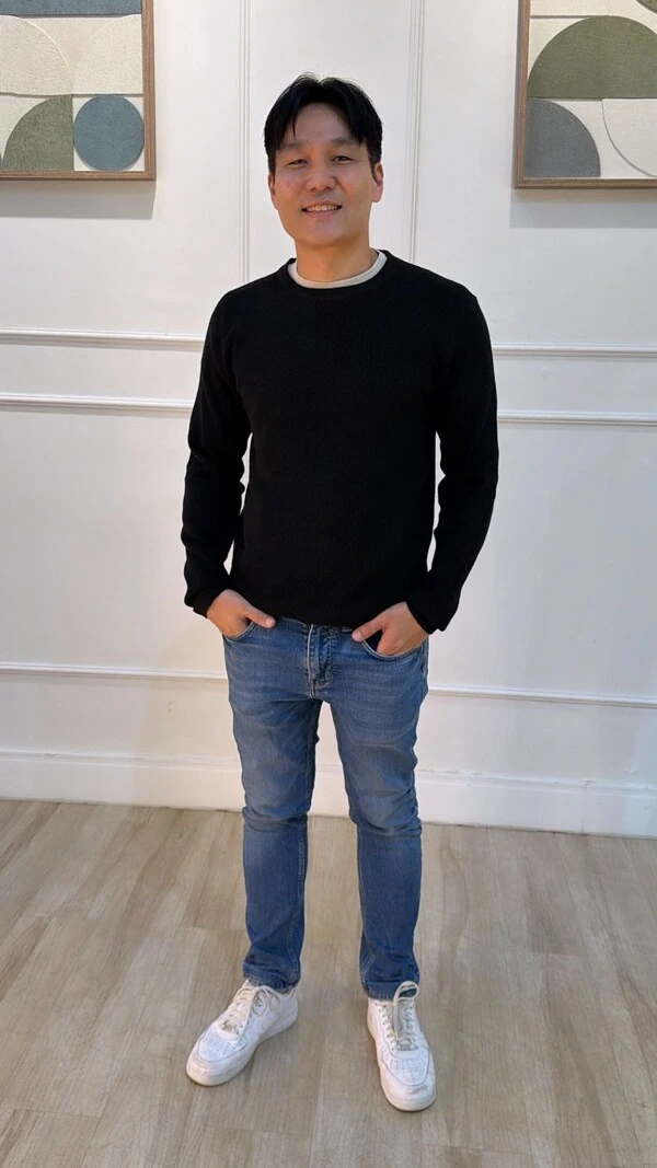 Blusa Tricot Ampla Rodrigo Gola Careca E Mangas Longas