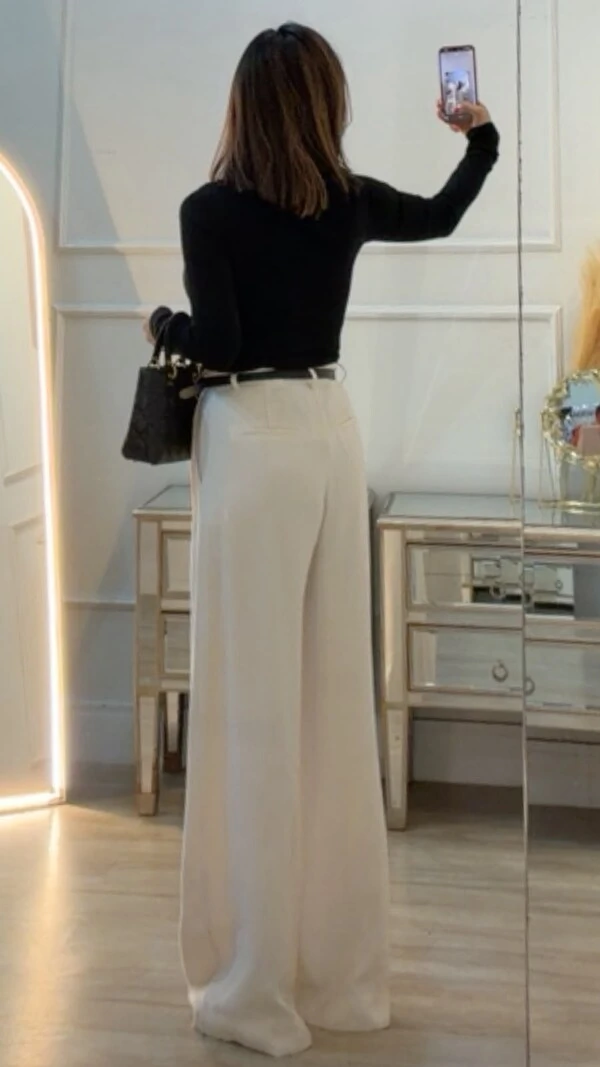 Blusa Tricot Cacharrel Luna Relevo Na Vertical E Nevuras Em Zigue E Zague