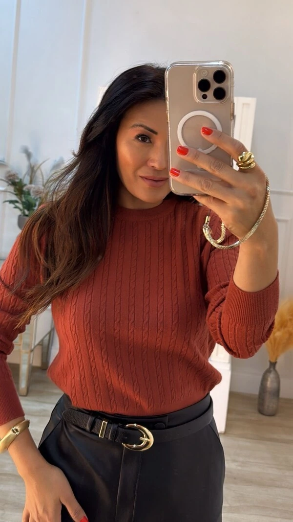 Blusa Tricot Gola Careca Paloma Trançados Pela Peça