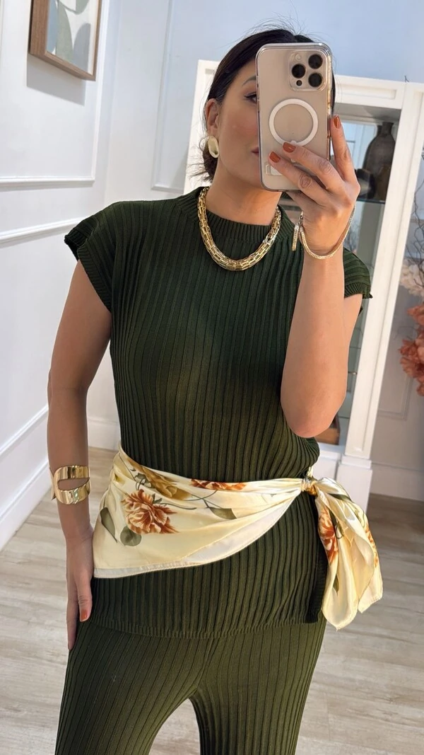 Conjunto Tricot Nervuras Caneladas Roberta Blusa E Calça Pantalona