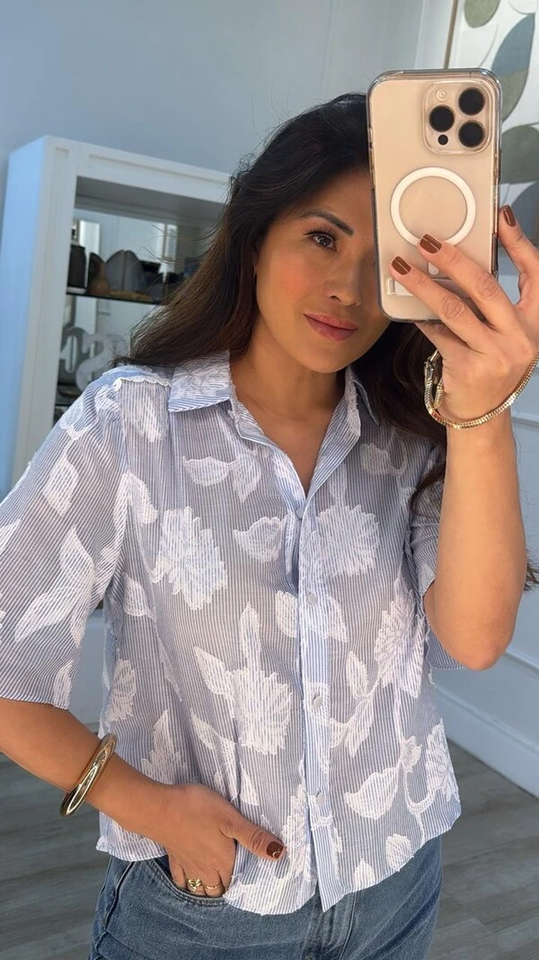 Camisa Bordada Mangas 3/4 Evasê Valéria Lástex Posterior