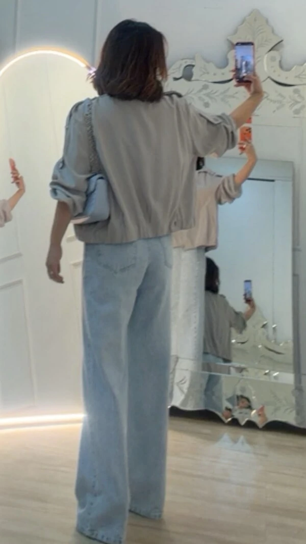 Jaqueta Bomber Twill Sheila Detalhe Martingalê Nos Ombros