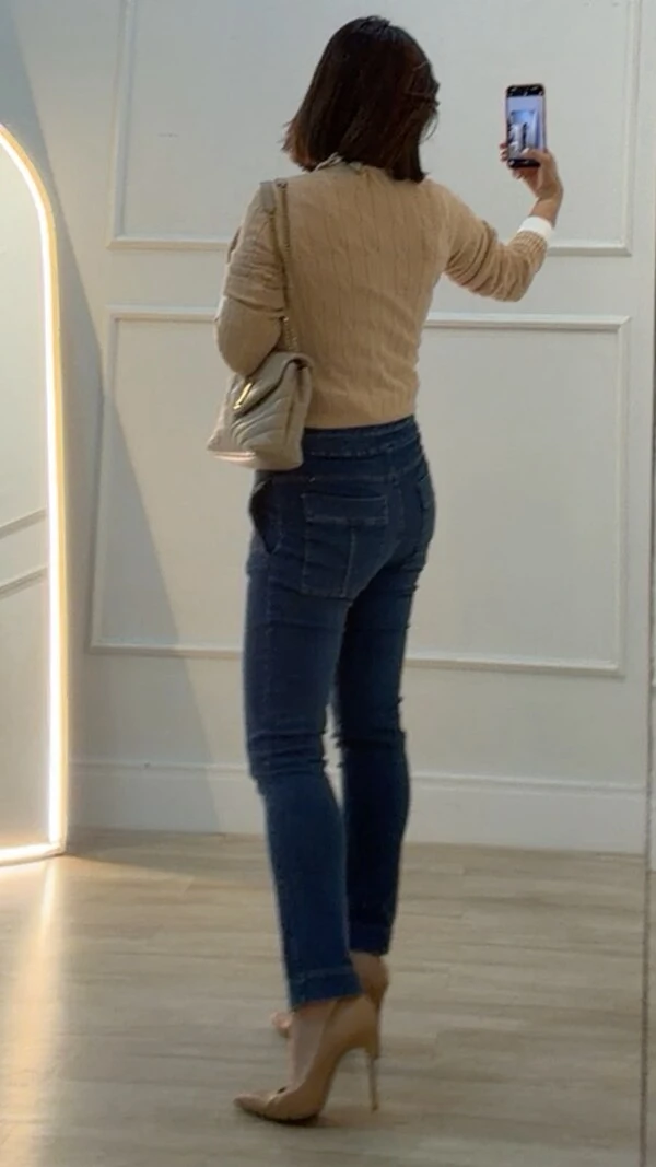 Blusa Tricot Maithe Nervuras E Trançados Pela Peça