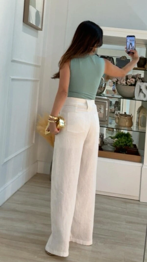 Blusa Regata Malha July Detalhe Fivela Dourada No Ombro