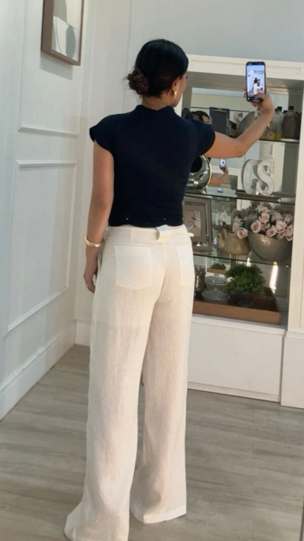 Blusa Tricot Com Entremeios Gola Alta Sandy Punhos E Barrado Ondulados