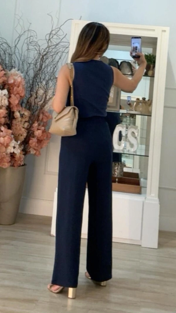 Blusa Regata Malha Canelada Aisha