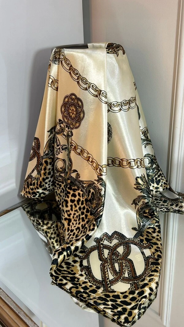 Lenço Acetinado Estampado