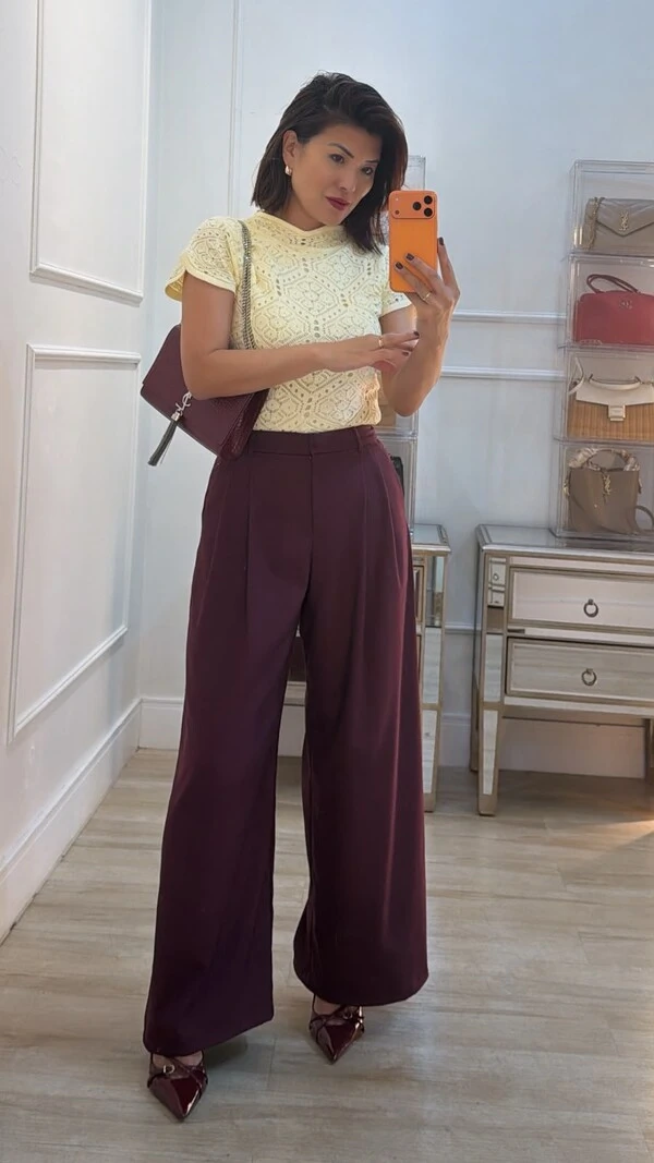 Blusa Tricot Com Entremeios Gola Alta Sandy Punhos E Barrado Ondulados