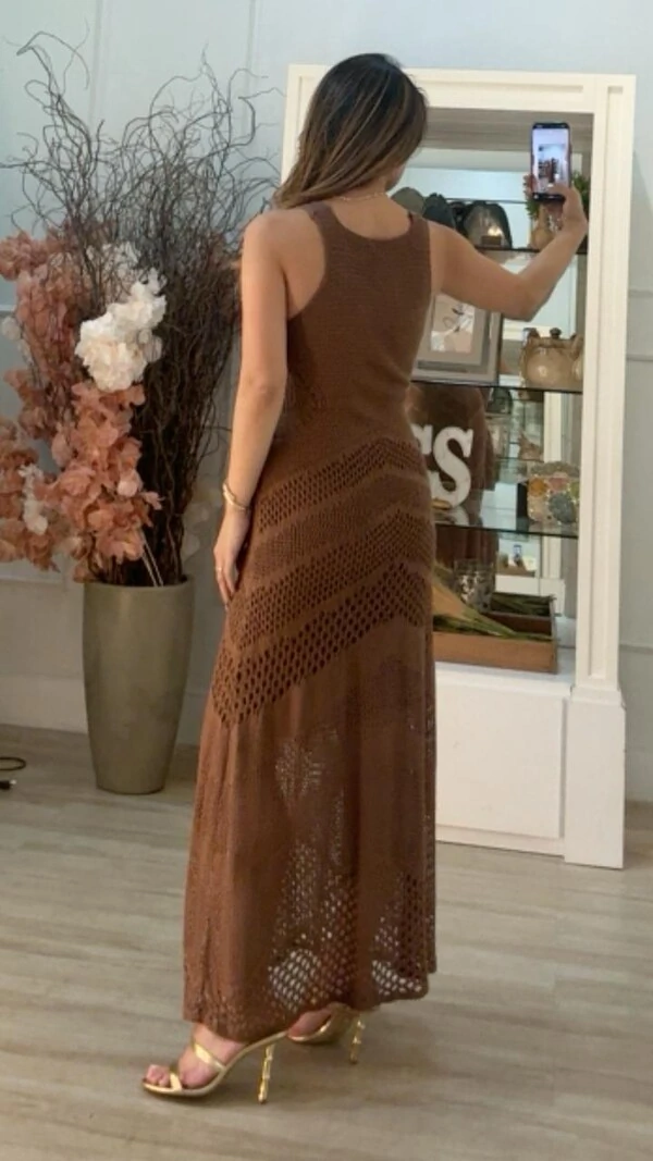 Vestido Longo Tricot Decote V Lorena Com Entremeios