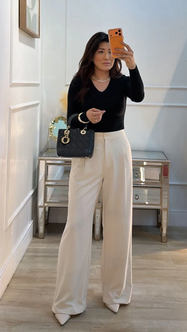 Blusa Tricot Decote V Cecilia Mangas Longas