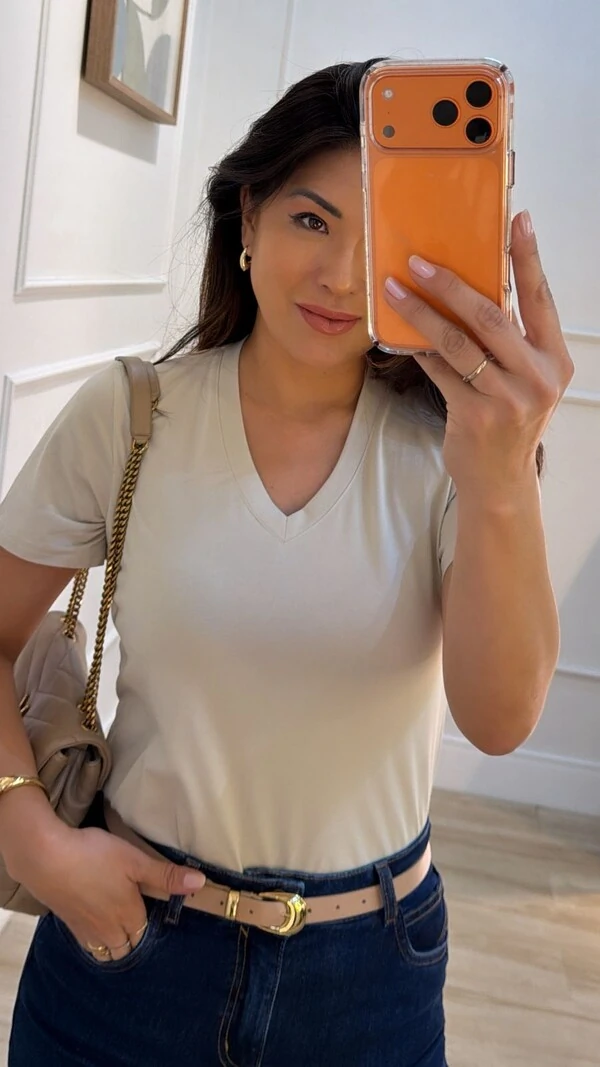 Blusa Malha Decote V Eliza Mangas Curtas