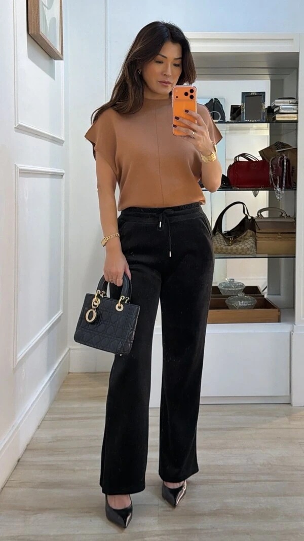 Blusa Tricot Ampla Ombros Com Nervura Eliza Gola Média