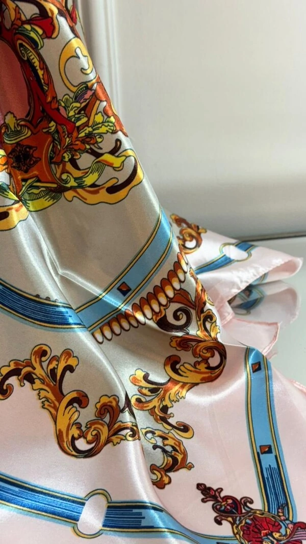 Lenço Acetinado Estampado