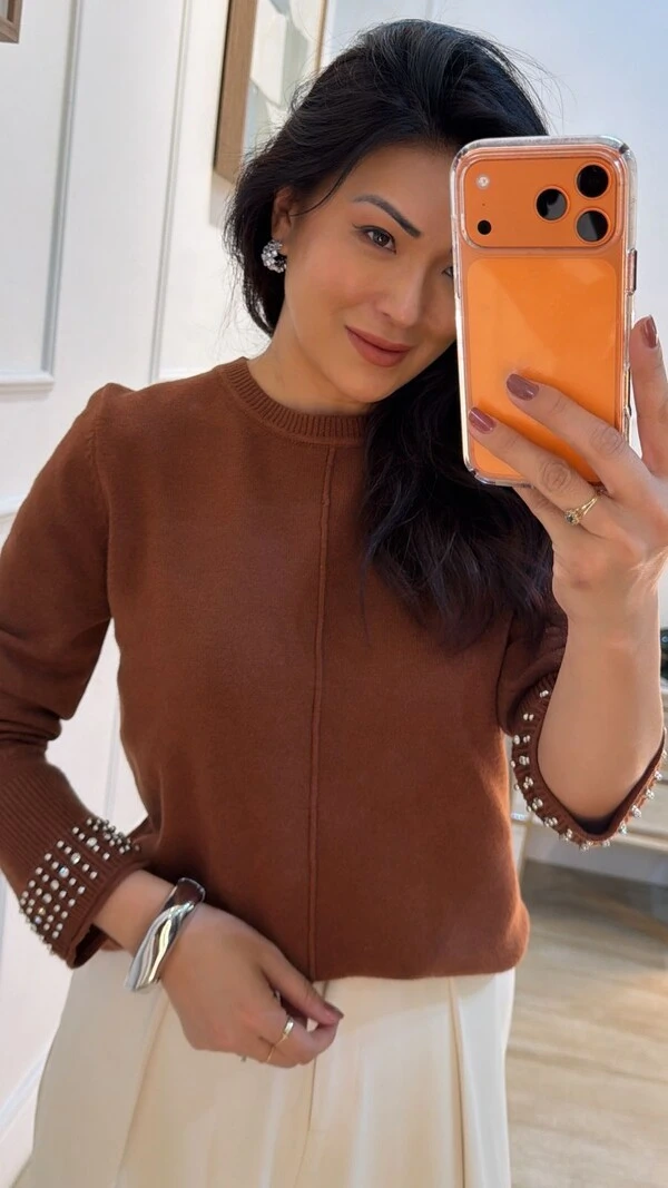 Blusa Tricot Nervura Frontal Taty Punhos Com Aplicações