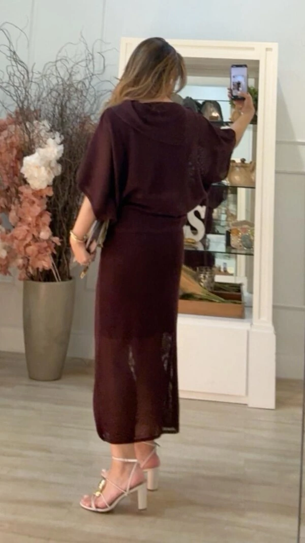 Conjunto Tricot Fio De Lurex Lavínia Poncho & Saia Midi