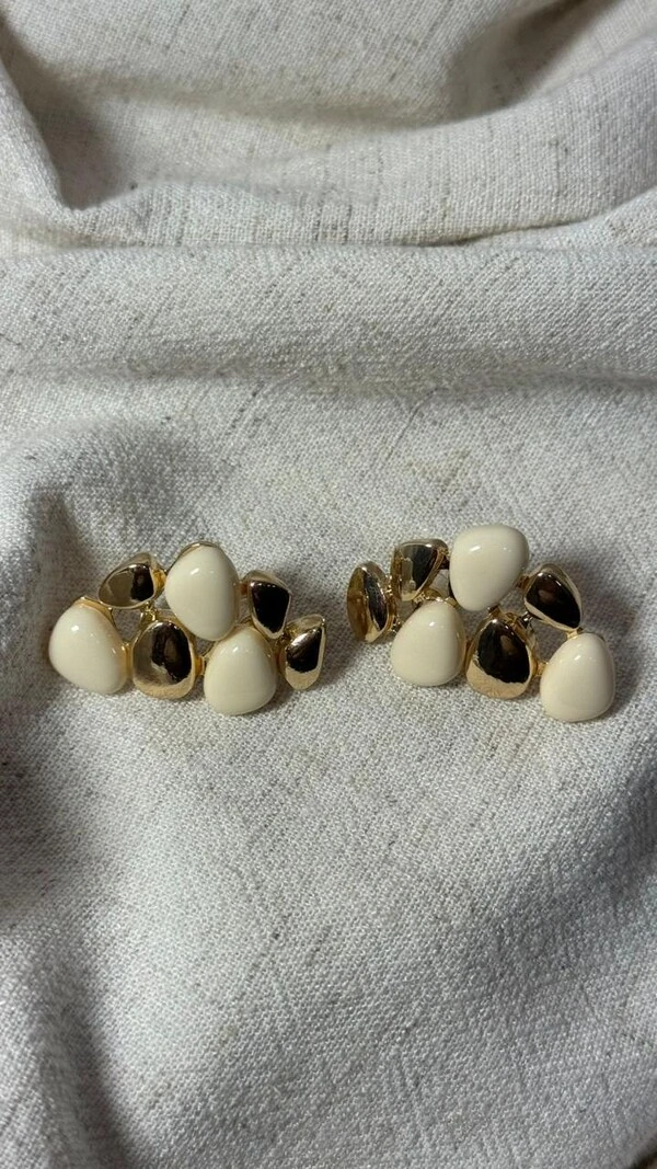 Brinco Pedras Bicolor