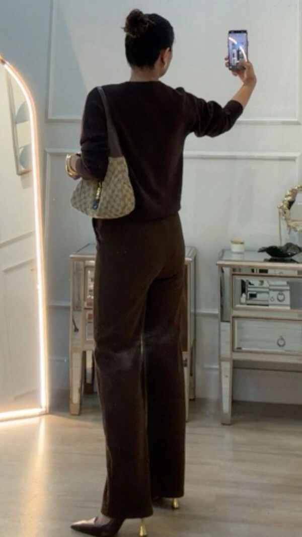 Blusa Tricot Marina Punhos Largos Canelados Detalhe De Botão