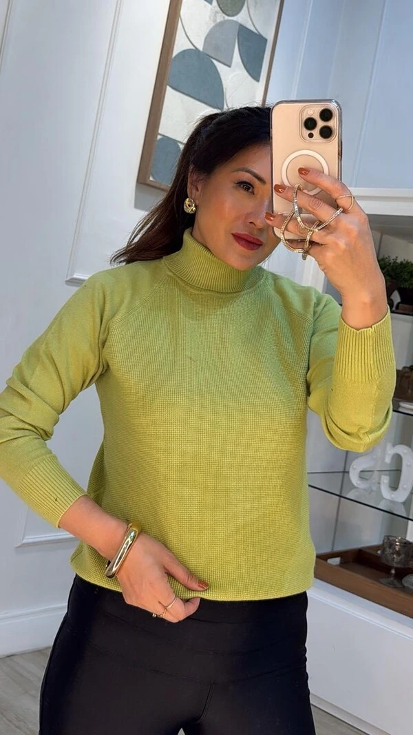 Blusa Cacharrel Tricot Texturizado Aurora Mangas Longas Lisas