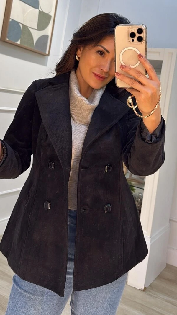 Blazer Alongado Erika Aveludado Com Botões Duplos