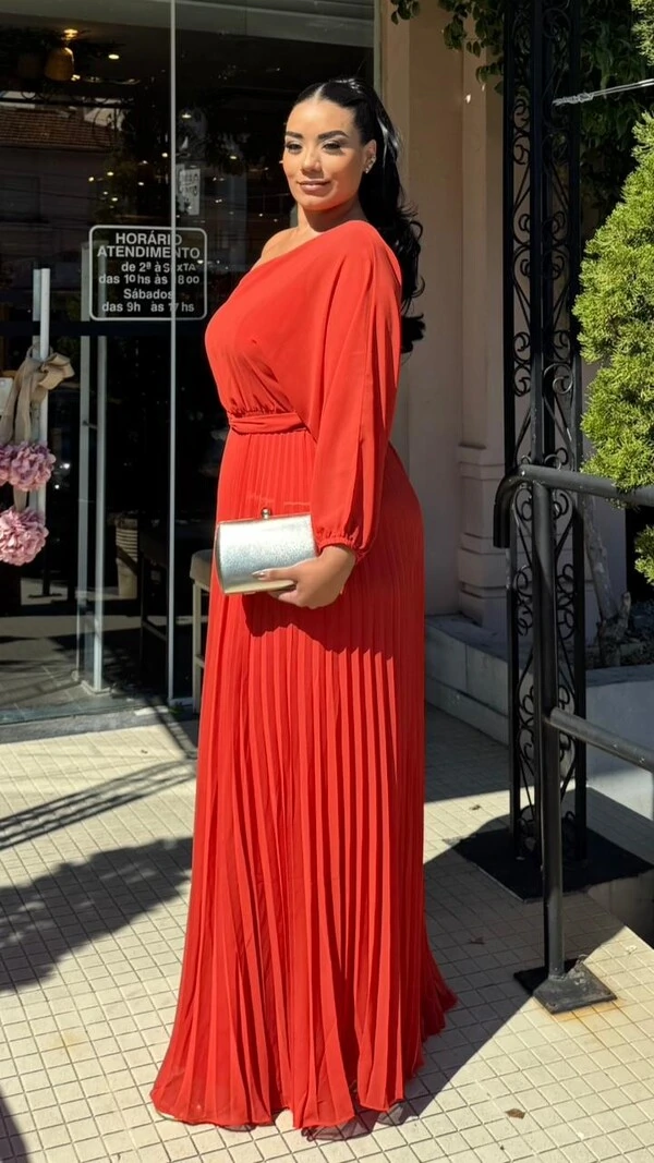 Vestido Longo Plissado Carla Manga Única Com Cinto Faixa