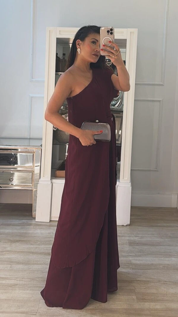 Vestido Longo Capa Lateral Adriele Com Cinto Faixa