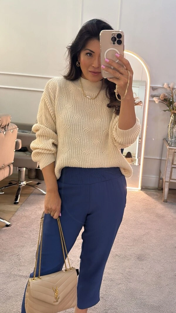 Blusa Tricot Gola Alta Ashley Com Tramas Pela Peça