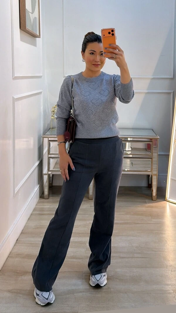 Calça Pantalona Texturizada Amanda Com Bolsos Faca