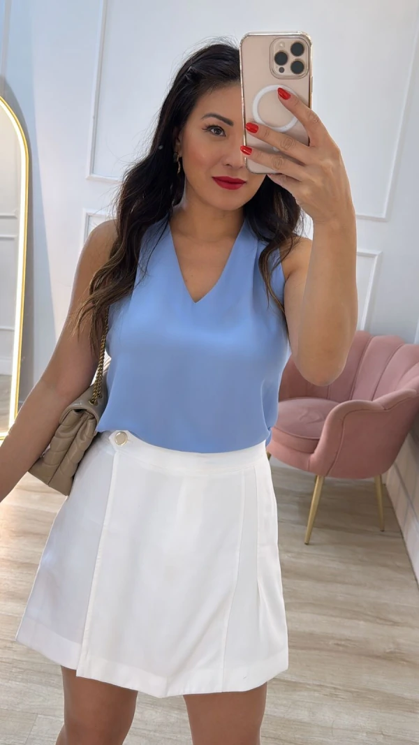 Blusa Regata Kauane Decote V E Detalhe Transpassado Posterior