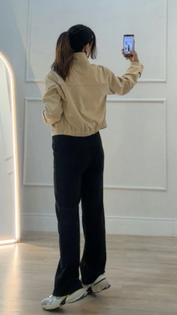 Jaqueta Casaco Curto Suede Jane Martingale Nos Punhos