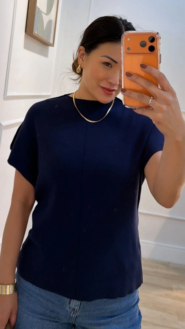 Blusa Tricot Ampla Ombros Com Nervura Eliza Gola Média