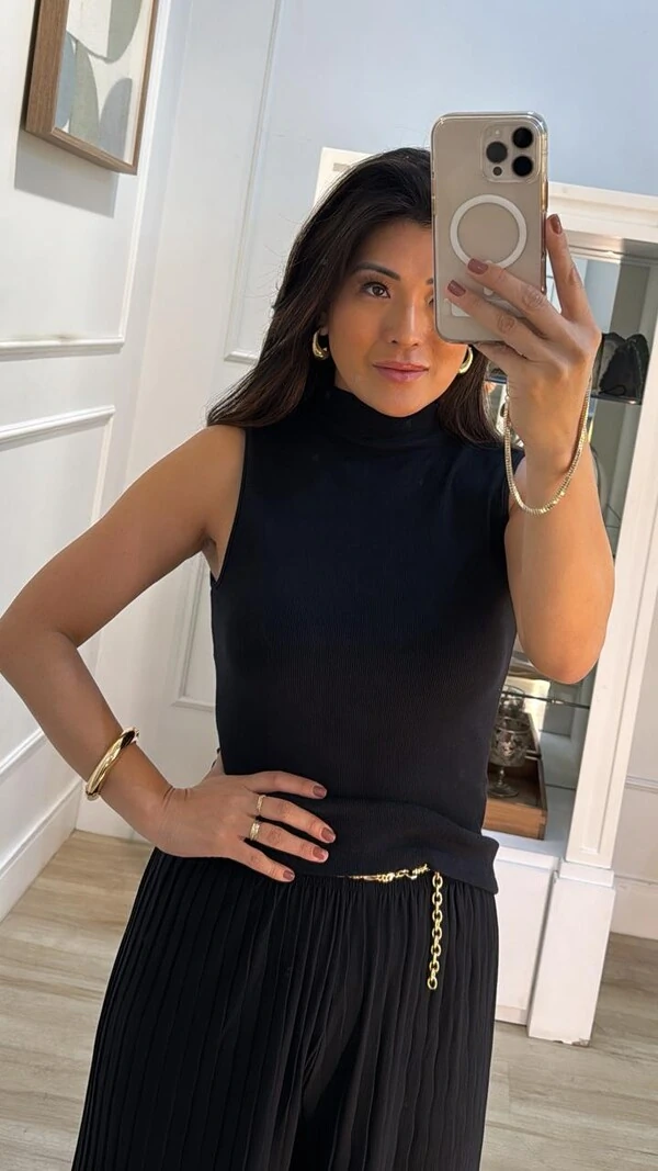 Blusa Regata Malha Canelada Grazi Gola Alta